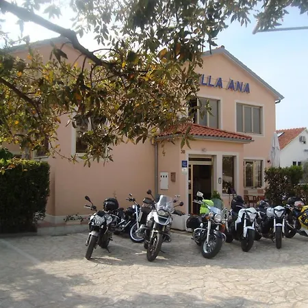 Ana Bed and Breakfast Krk Town