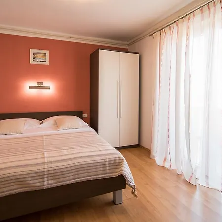 B&B Villa Ana 3*