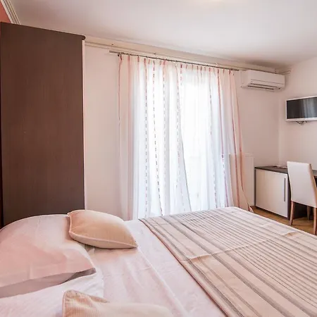 Frühstückspension B&B Villa Ana