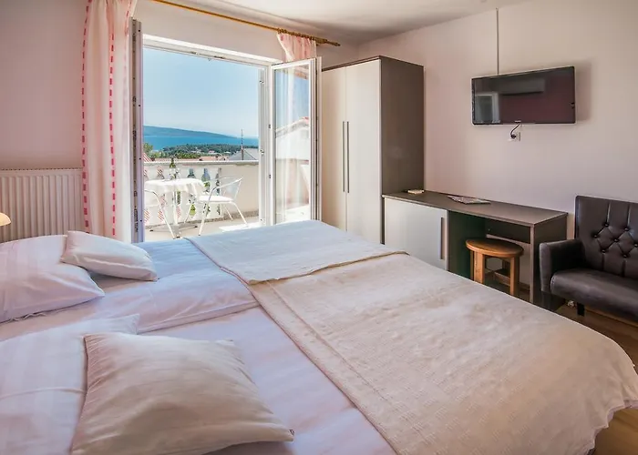 Panzió Ana Krk Town